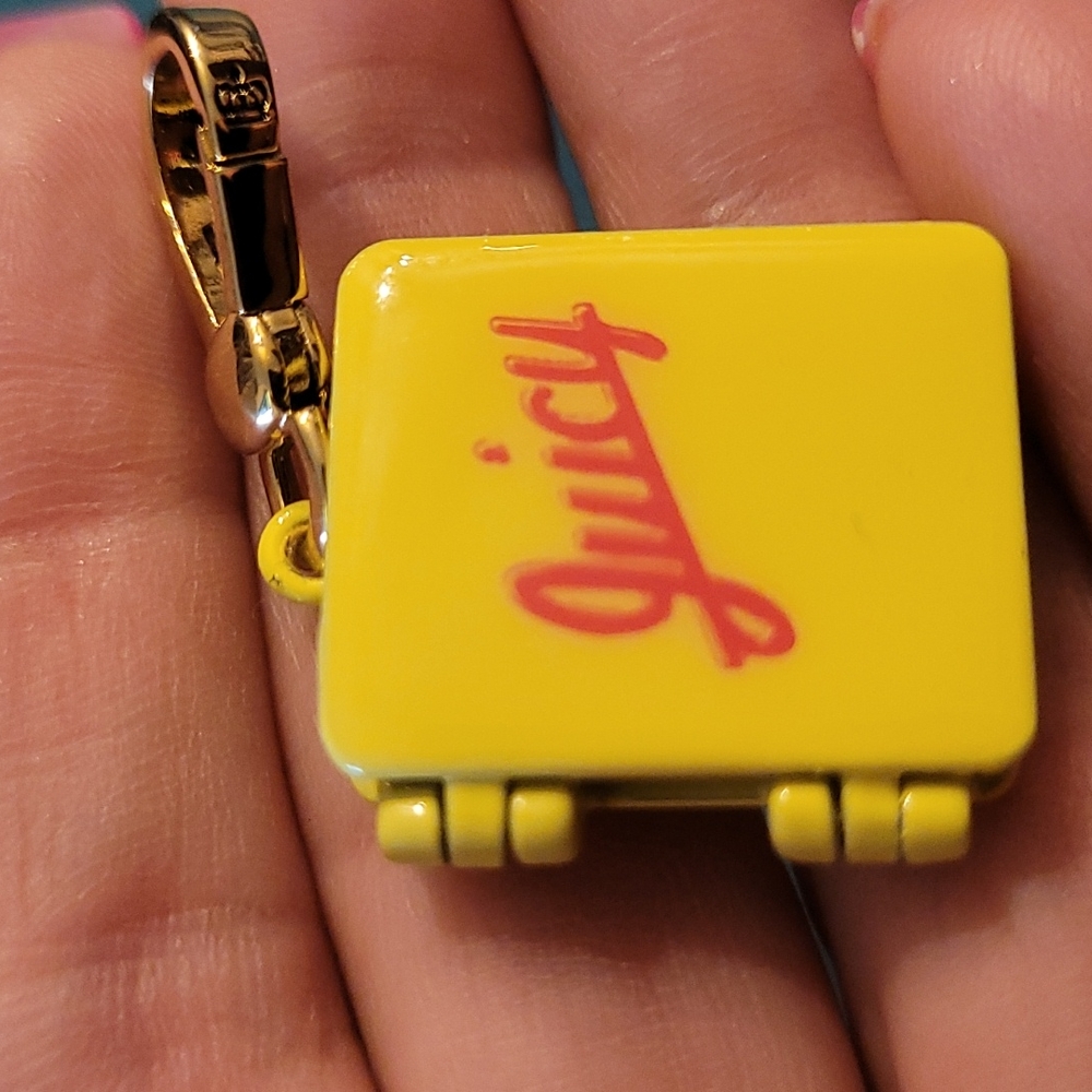 Juicy Couture tablet pad